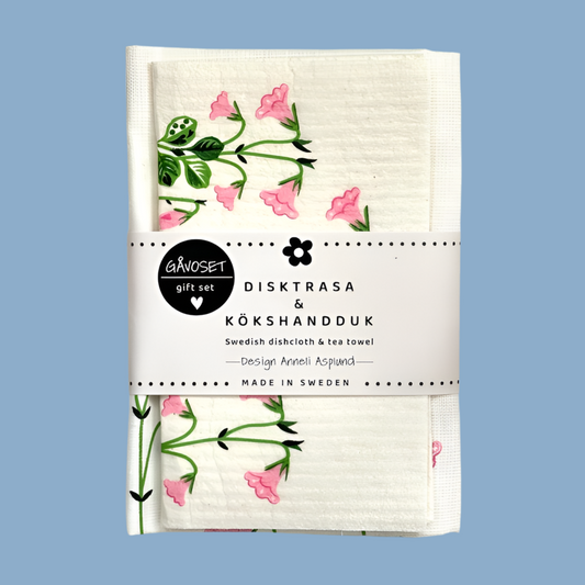 Geschenkset Handtuch Schwammtuch Linnea mit Banderole und mysblauem Hintergrund