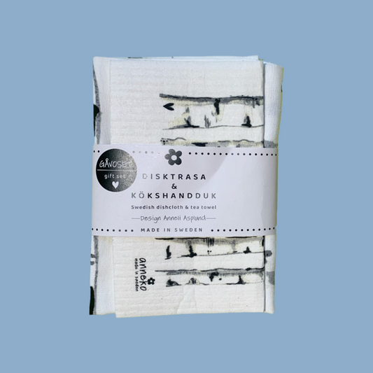 Geschenkset Handtuch Schwammtuch Birken mit Banderole und mysblauem Hintergrund