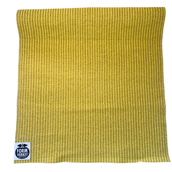 Outdoorläufer Frans gelb lang halb zusammengerollt