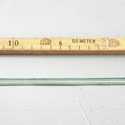 Band_Streifen_schmal_gruen_weiss_Baumwolle_Spegels_Mys-Shop