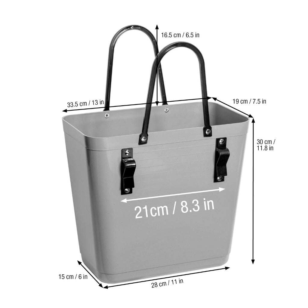 Hinza Fahrradtasche mit zwei schwarzen Henkeln und zwei schwarzen Haken zur Anbringung am Fahrradgepäckträger mitsamt Größenangaben