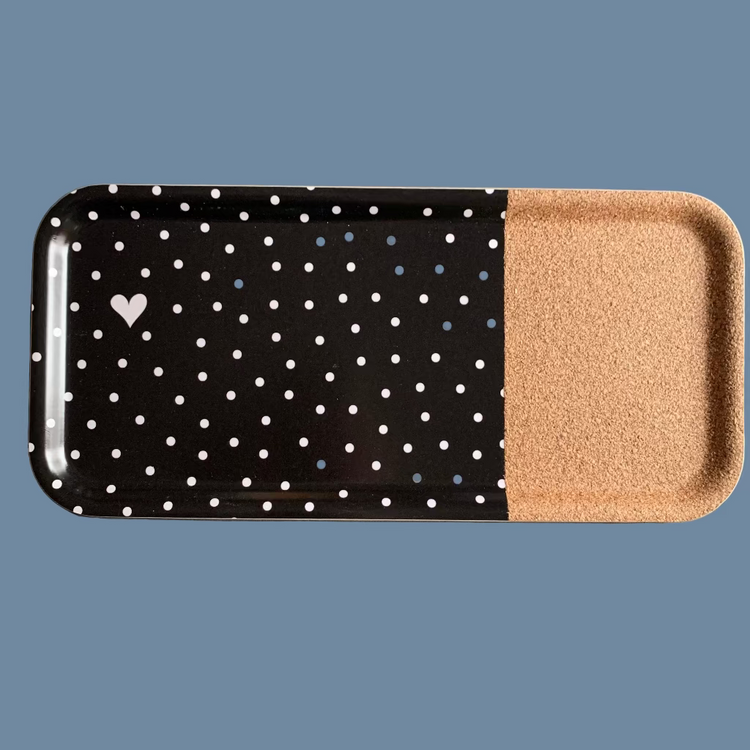 Holztablett länglich mit Kork mit Punkten schwarz Vorderseite