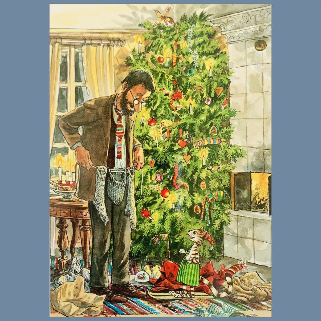 Postkarte Pettersson und Findus packen Weihnachtsgeschenke aus