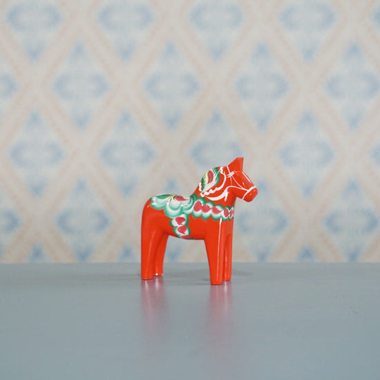 Original schwedisches Dalapferd aus Holz in rot 13 cm von Nils Olsson