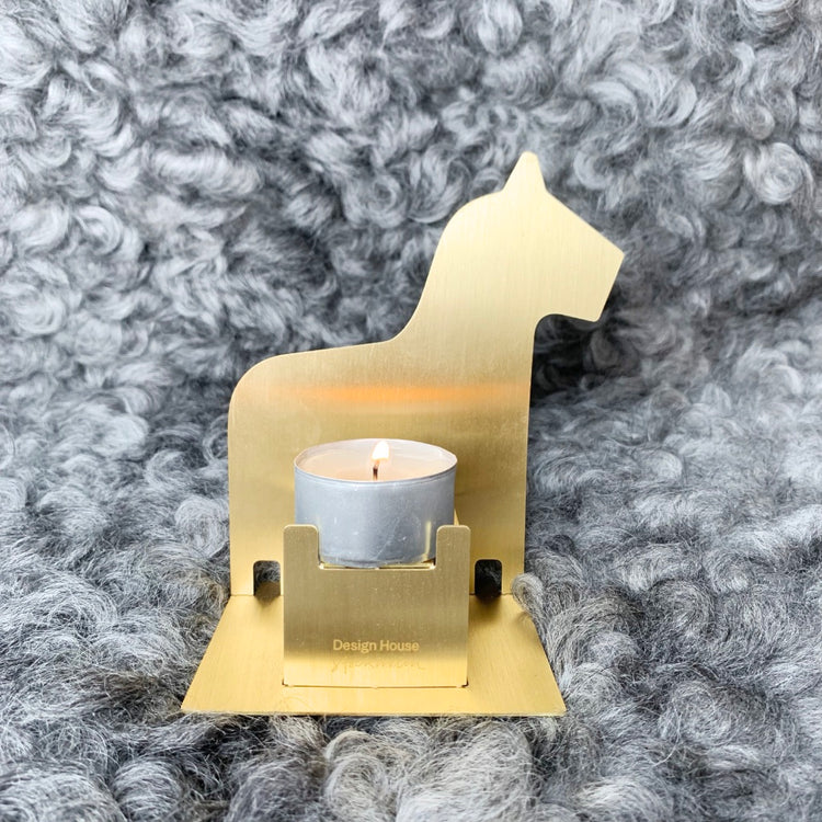 Pop_up_Kerzenhalter_Messing_gebuerstet_Dalapferd_Design_House_Stockholm_Mys_Shop