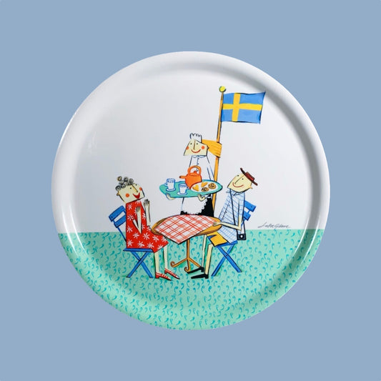 Rundes Tablett in weiß mit buntem Bild von Bengt und Lotta