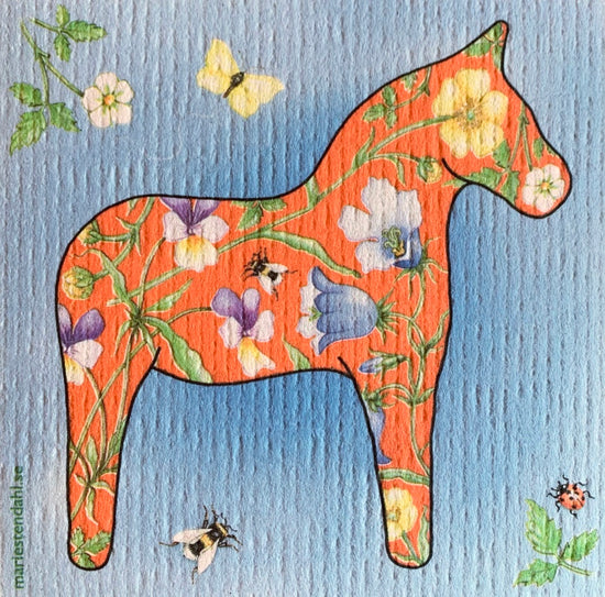 Schwammtuch mit Muster rotes Dalahäst mit Glockenblumen von Marie Stendahl erhältlich bei MYS