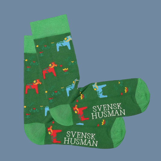 grüne Socken mit Dalapferden
