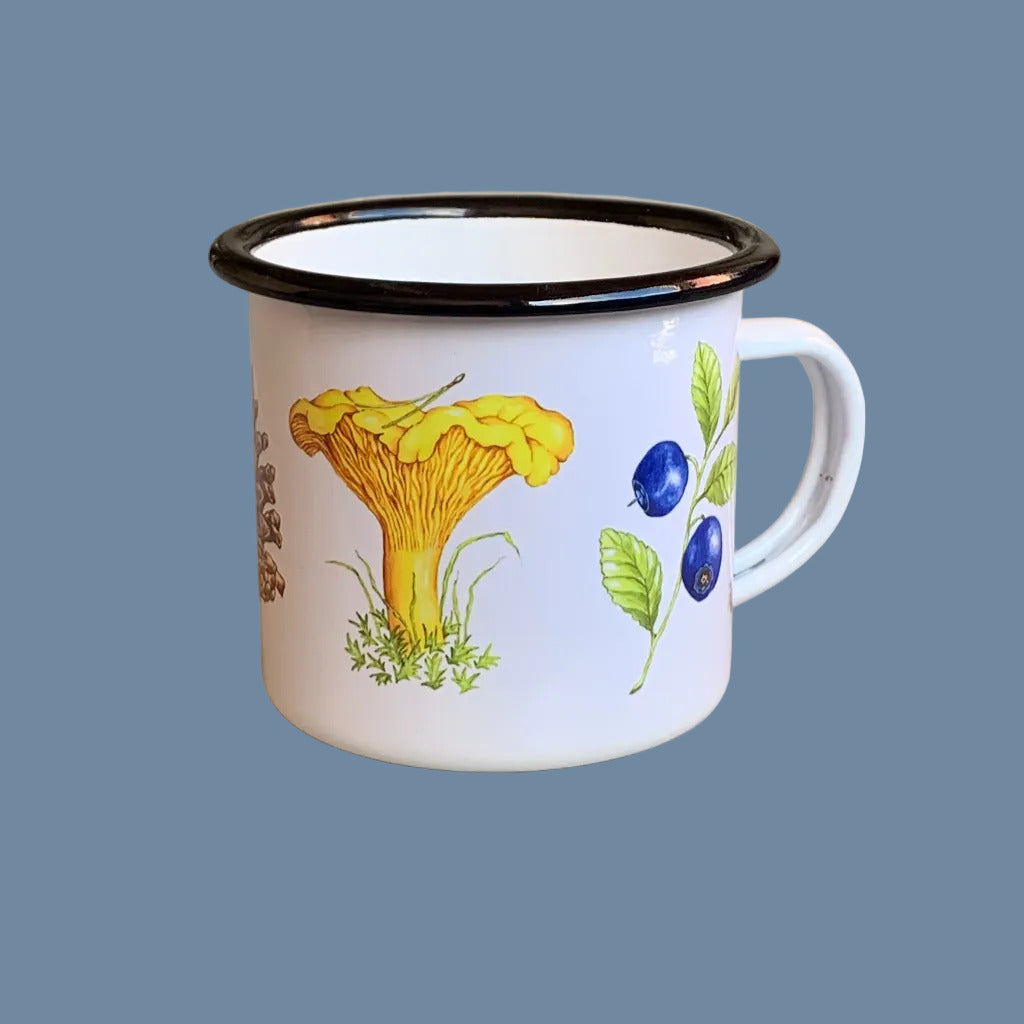 rechte Seite der Emaille Tasse Wald mit Pfifferelingen