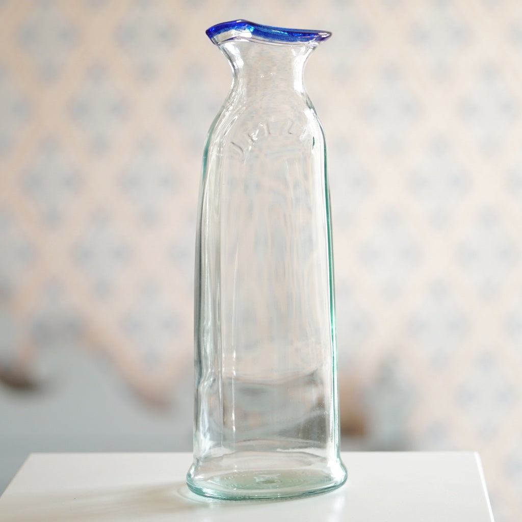 Wasserkaraffe aus Glas mit blauem Rand und Prägung Jelzin
