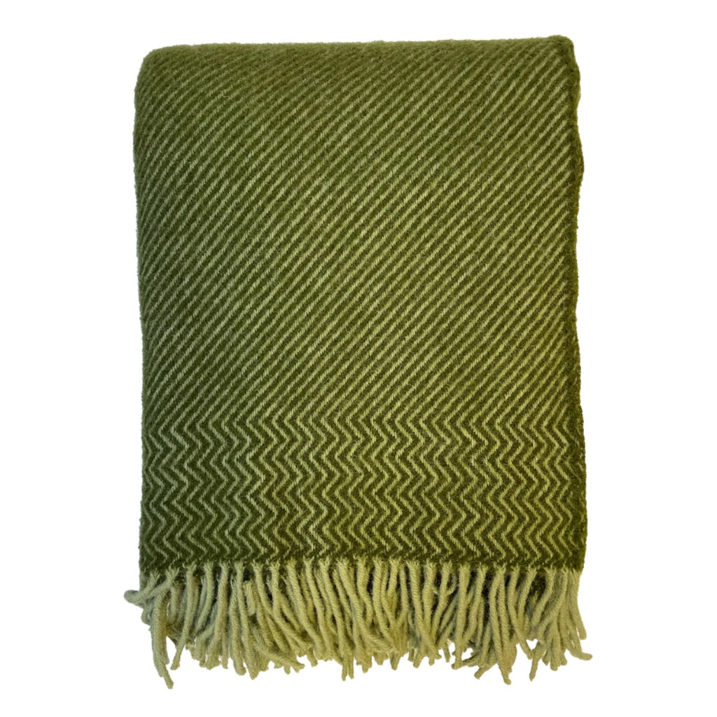 Klippan Wolldecke Bazaar basilikum zusammengefaltet