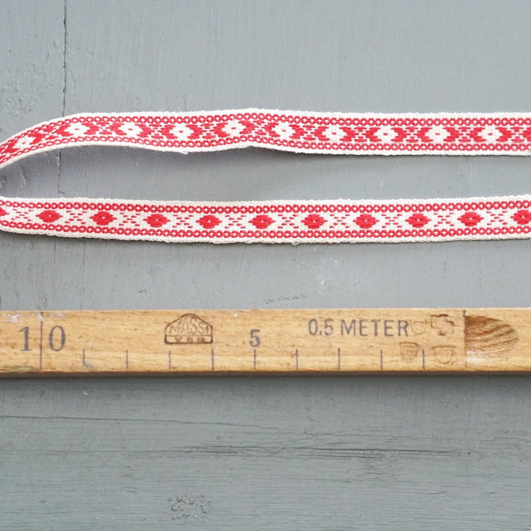 Band_Rhomben_rot_weiss2_Baumwolle_Spegels_Mys-Shop