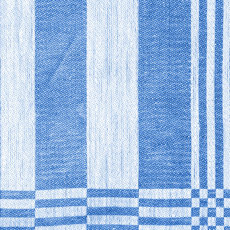 Detail einer Ecke des Tischtuchs Gästabud in blau