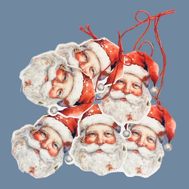 Sechs Geschenkanhänger Weihnachstman mit rotem Band