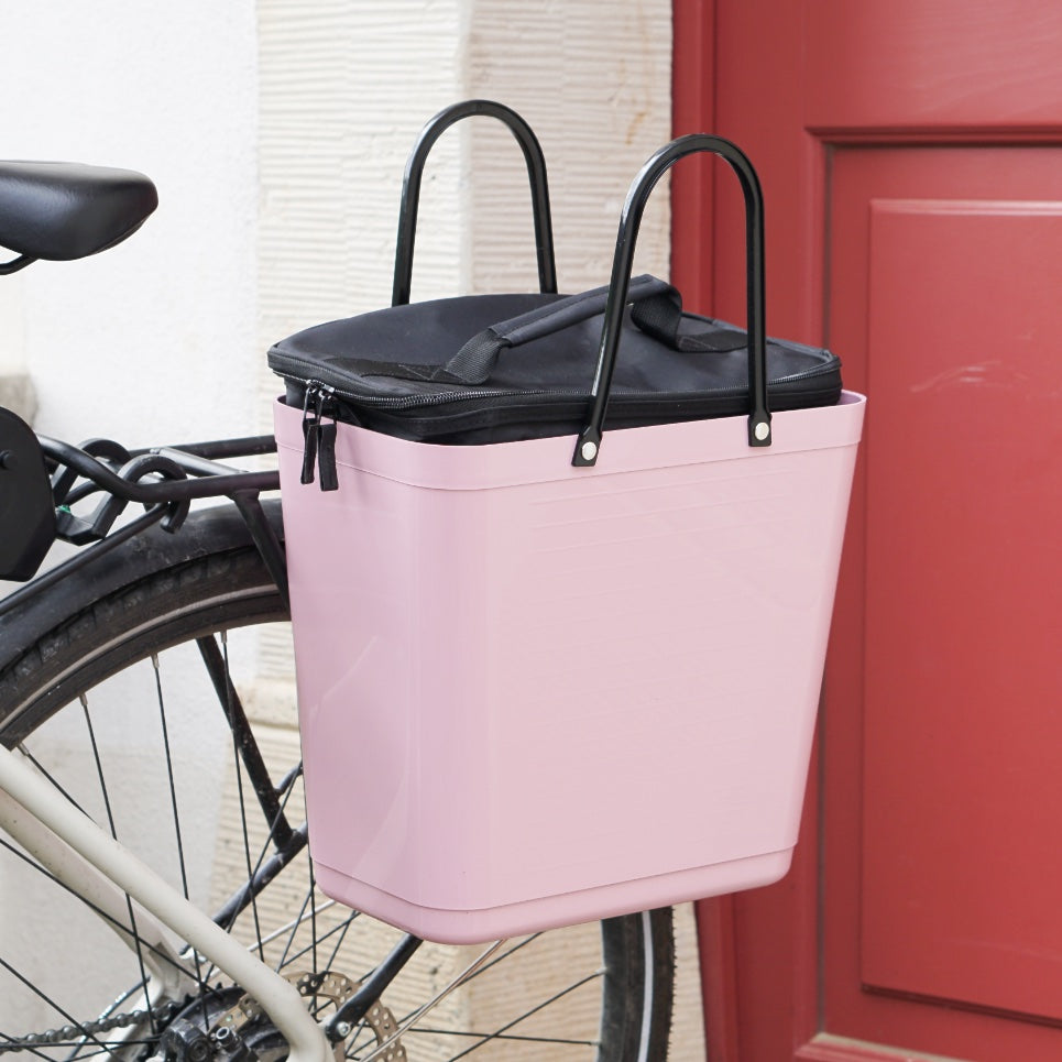 Hinza Fahrradtasche mit Kühltasche an einem Fahrrad