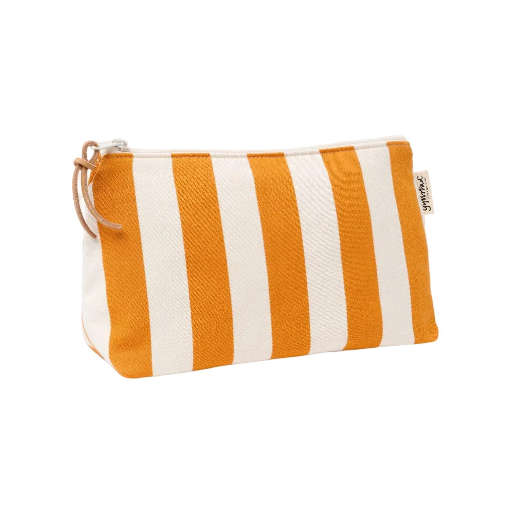 Kosmetiktasche Nora Stripe orange vor weißem Hintergrund