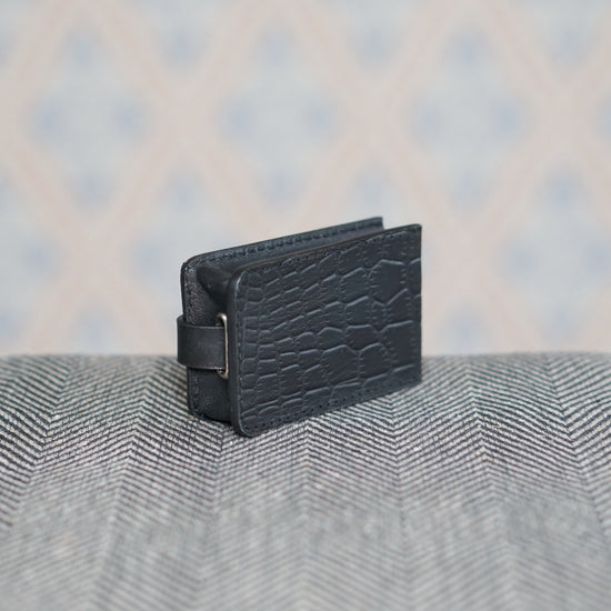 Rückseite vom Schlüsseletui aus Leder in schwarz von Nya Makeriet erhältlich bei MYS