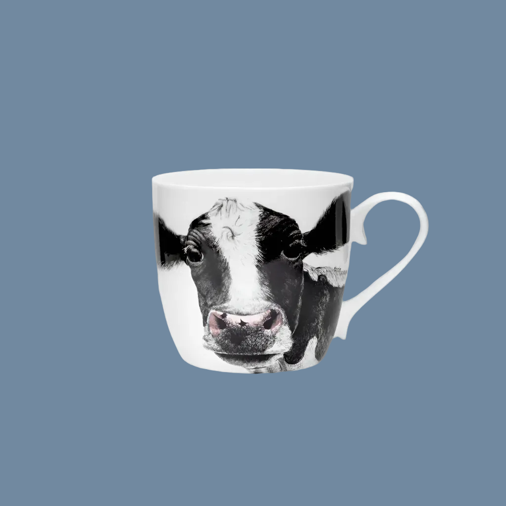 Tasse aus Porzellan mit Motiv Kuh Rosa von Charlotte Nicolin erhältlich bei Mys