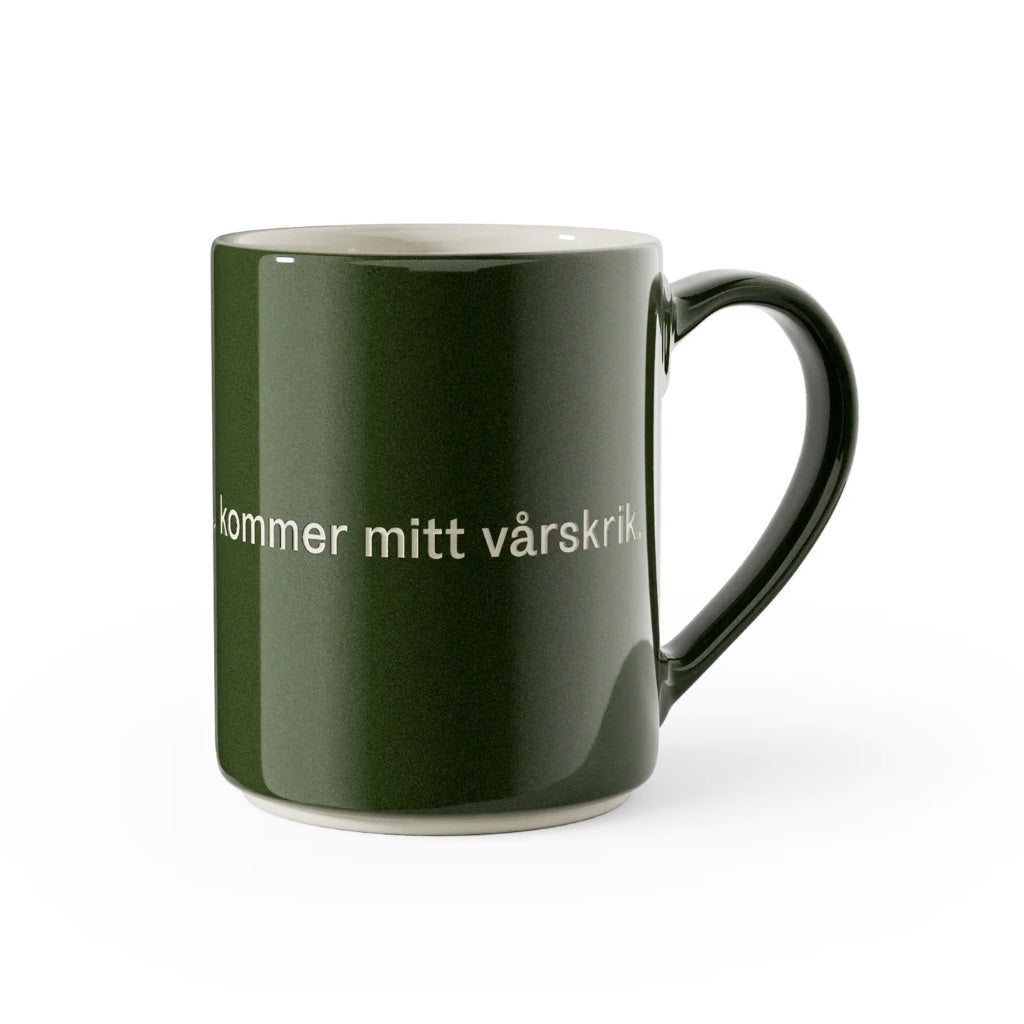 Dunkelgrüne Tasse aus Steingut mit Zitat aus Ronja Räubertochter von Astrid Lindgren