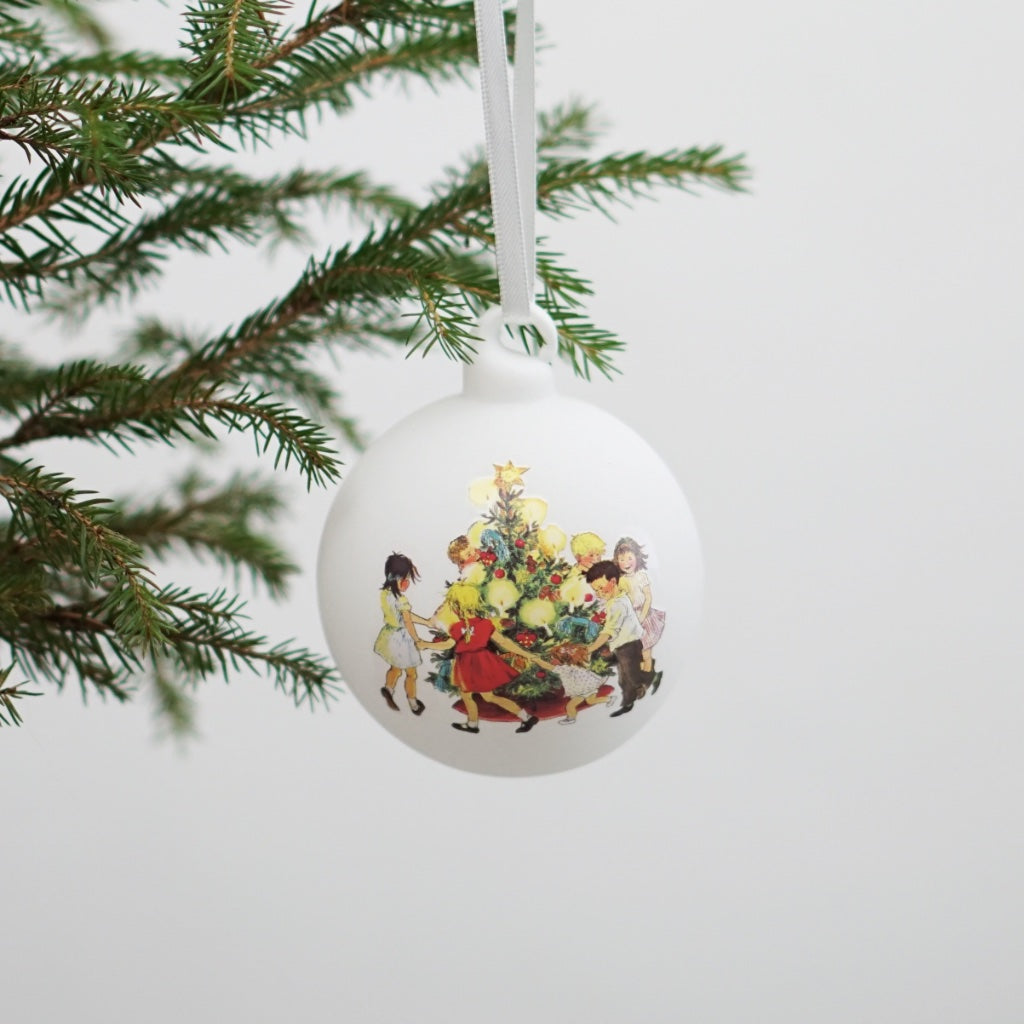 Weihnachtskugel aus Glas mit Bullerbümotiv Weihnachtsbaum