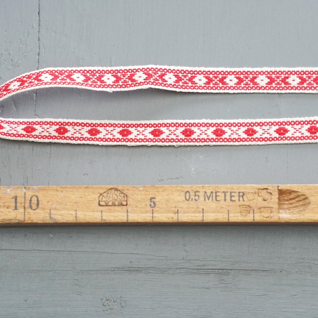 Band_Rhomben_rot_weiss2_Baumwolle_Spegels_Mys-Shop