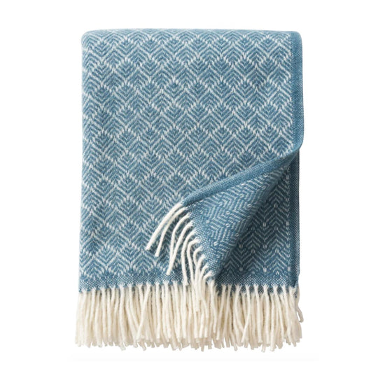 Decke_Pampas_Wolle_himmelblau_Klippan_Mys_Shop