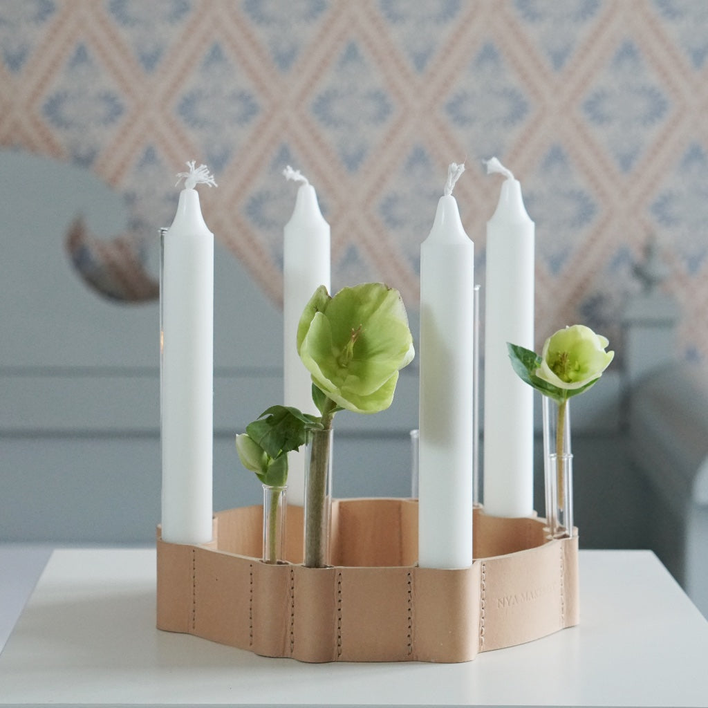 Kerzenhalter_365_Leder1_Nya_Makeriet_Mys-Shop