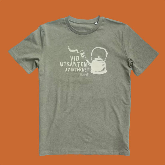 T-shirt_Utkanten_av_Internet_Lemmel_Mys-Shop2