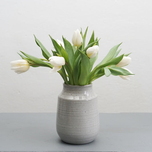 Vase_Kippholmen_Keramik_Tulpen_weiss_Storefactory_Mys-Shop