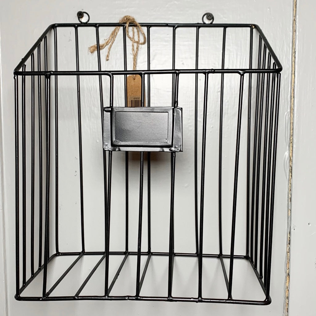 Zeitschriftenhalter in Schwarz aus Metall