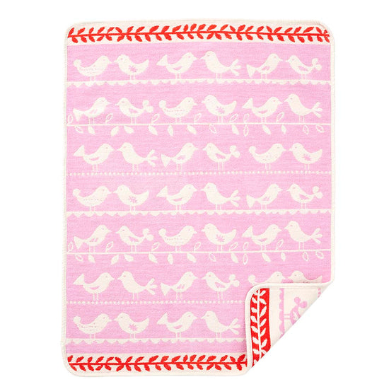 Babydecke aus Baumwollchenille mit Muster Birds in rosa von Klippan Yllefabrik erhältlich im Mys Shop